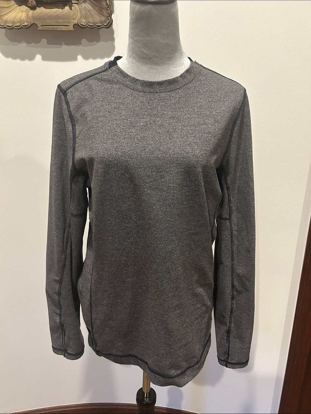 lululemon athletica Men's Long-Sleeve Crewneck - Charcoal